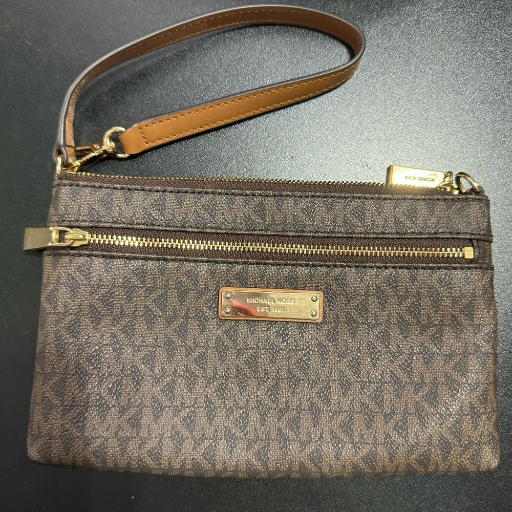 MICHAEL KORS - WRISTLET
